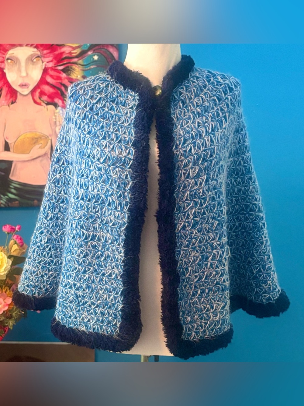 Vintage Handmade Puff Star Stitch Capelet | Blue & White With Navy Fuzz Trim